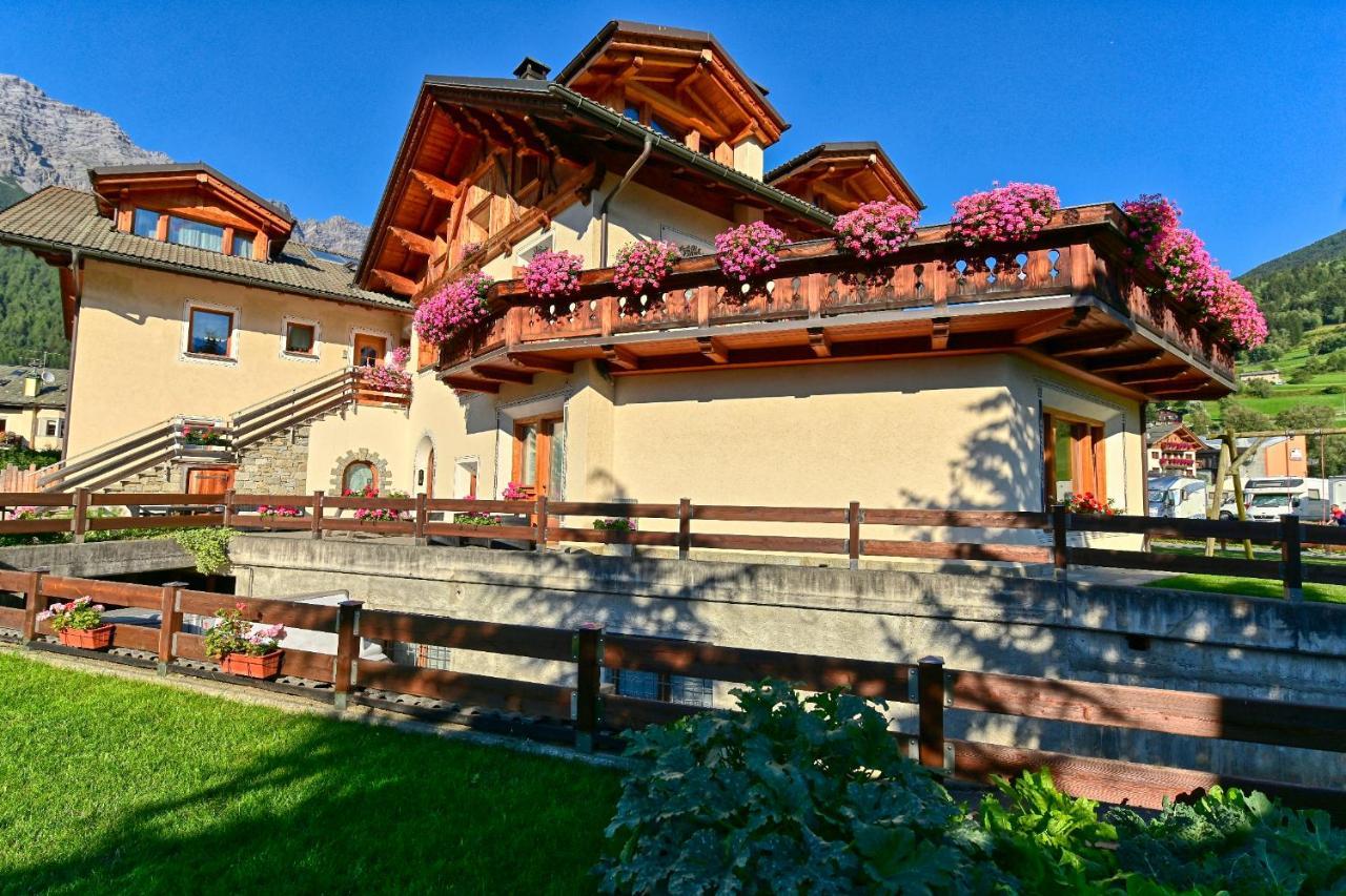 Casa Caste Villa Bormio Exteriör bild