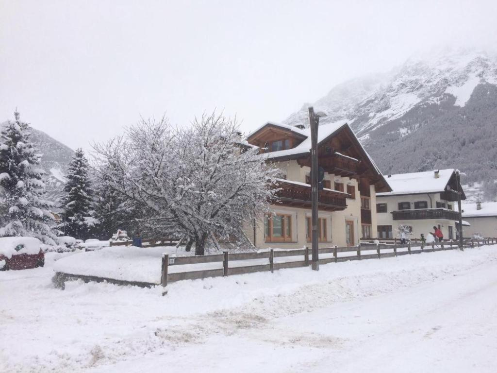 Casa Caste Villa Bormio Exteriör bild